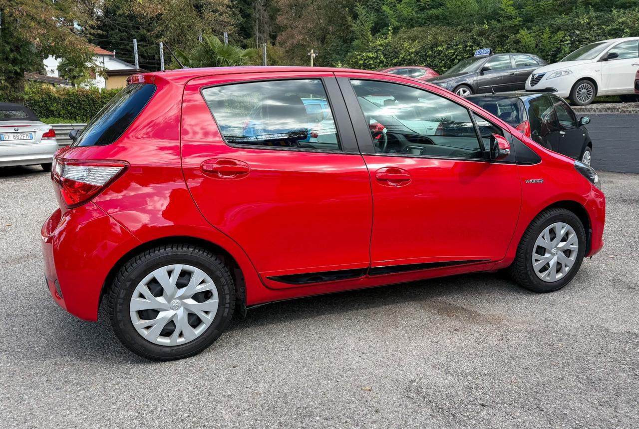Toyota Yaris 1.5 Hybrid 5 porte Active