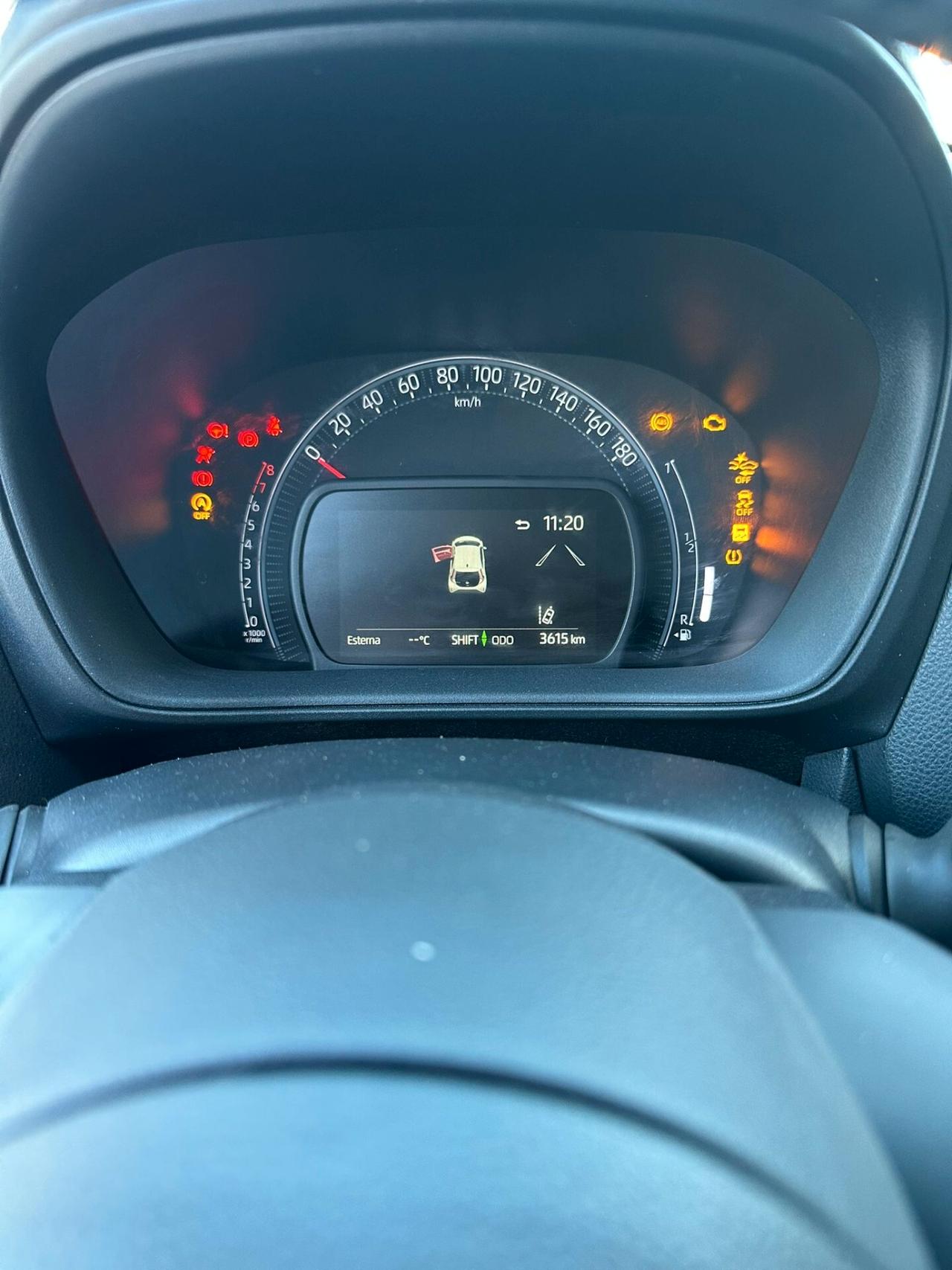 Toyota Aygo X 1.0 VVT-i 72 CV 5 porte Trend