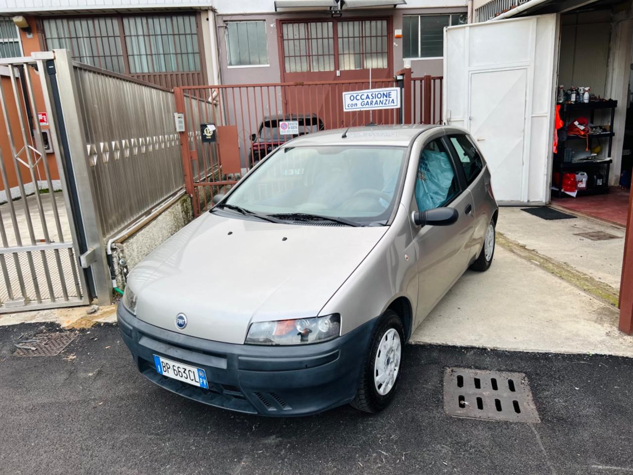 Fiat Punto CON 12 MESI DI GARANZIA INCLUSI NEL PREZZO