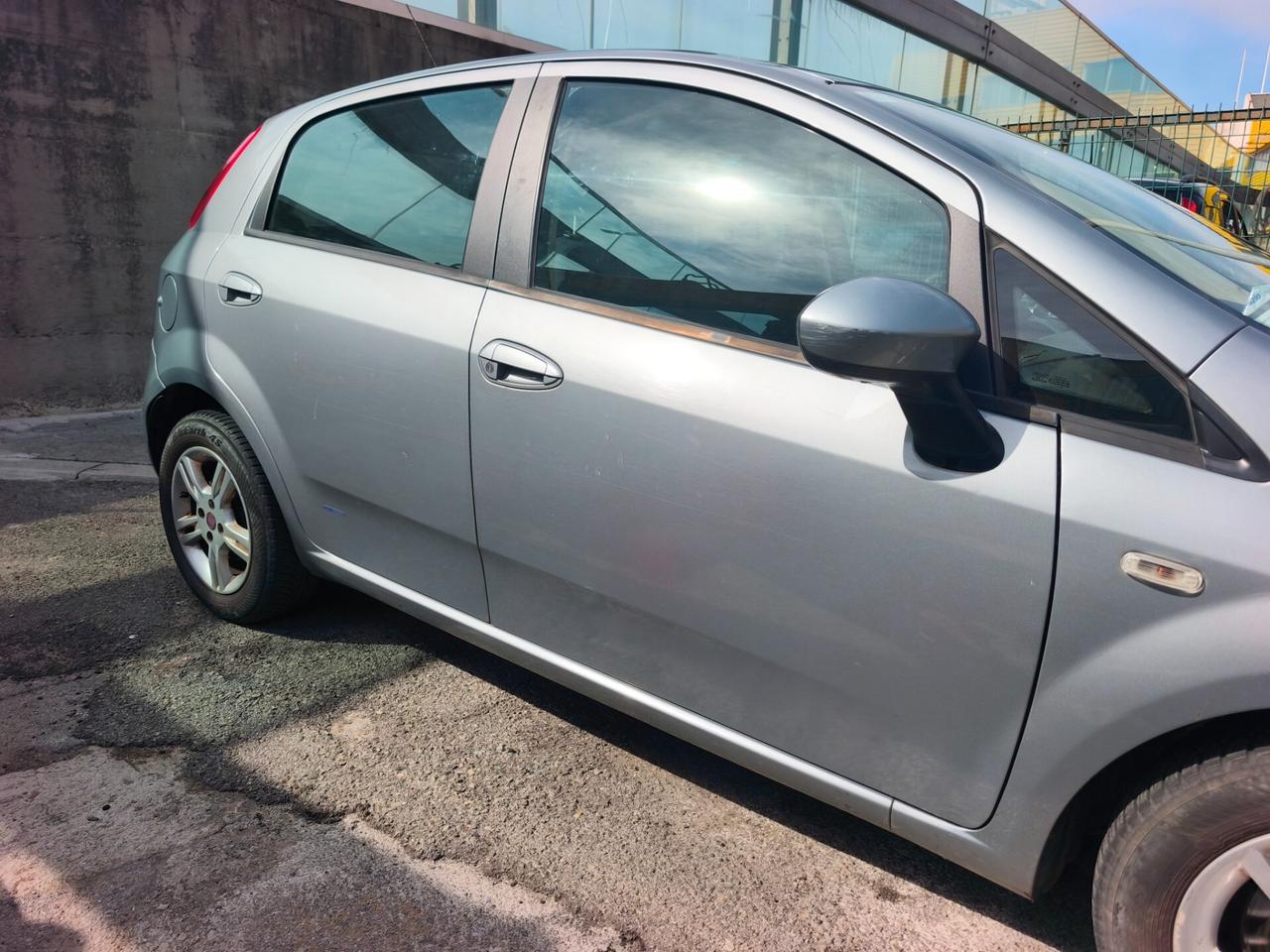 Fiat Grande Punto 1.3 ok neopatentati l'unico proprietario