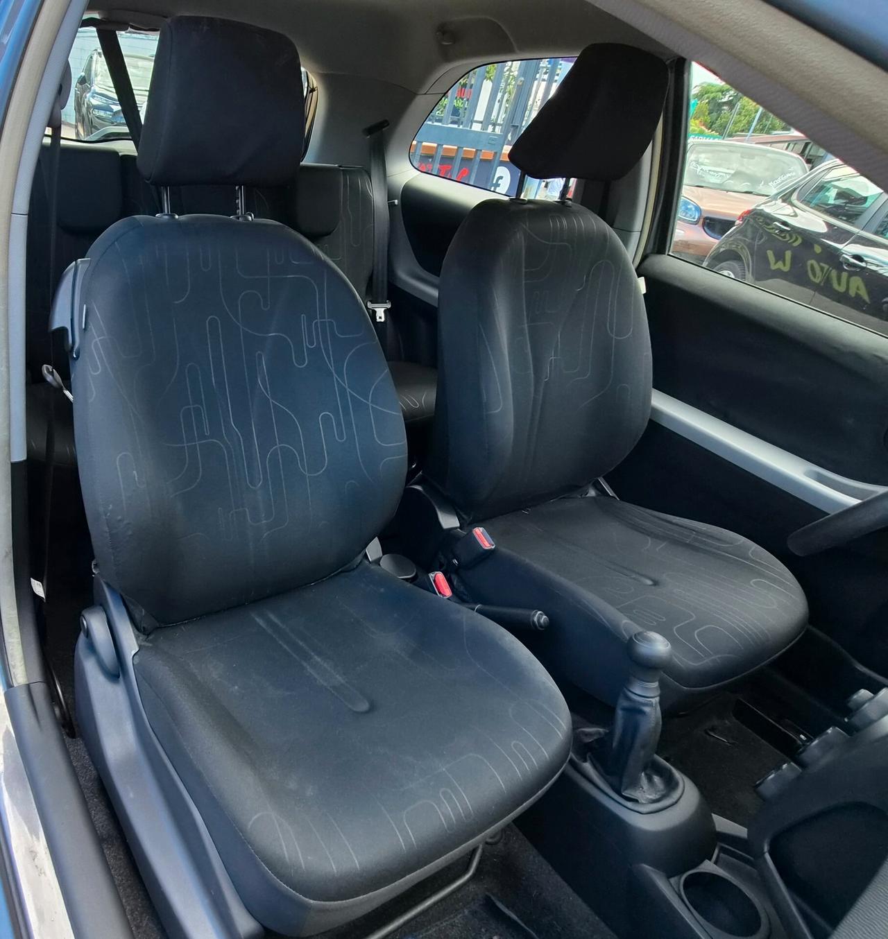 Toyota Yaris 1.0 3 porte Sol