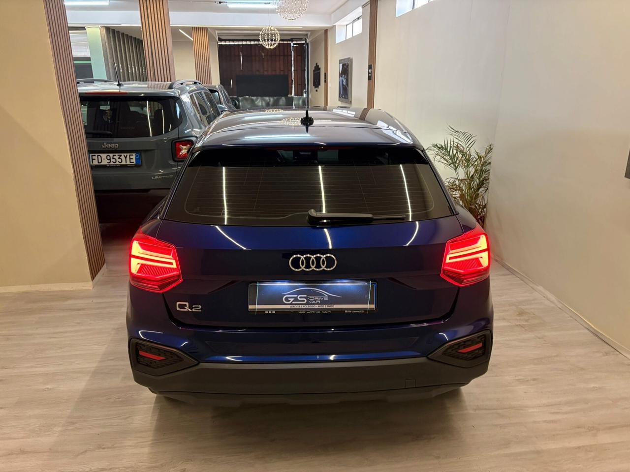 Audi Q2 30 TDI S tronic Identity Black