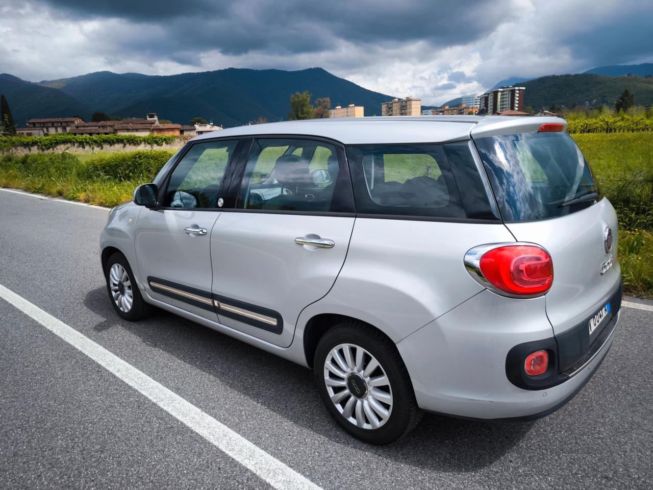 FIAT 500L LIVING 1,6 MJT- LOUNGE- OK NEOPATENTATI