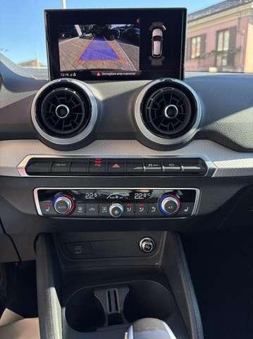 Audi Q2 30 TDI S tronic Business LED-NAVI-CAM