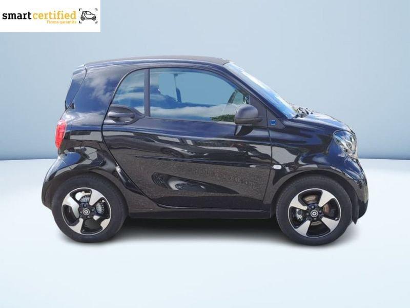 smart fortwo EQ PASSION 4,6KW