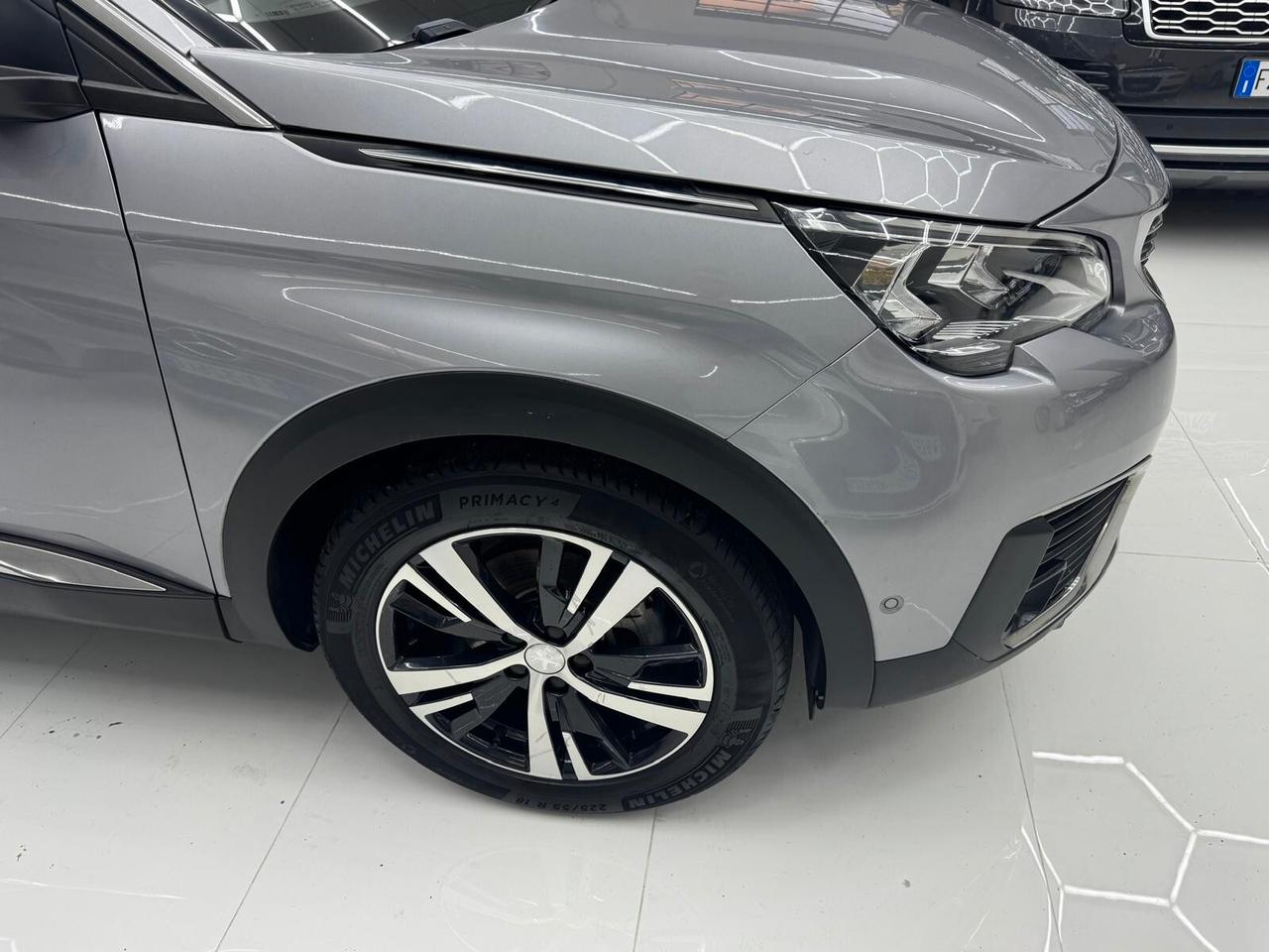 Peugeot 5008 1.2 131CV -Ok neopatentati