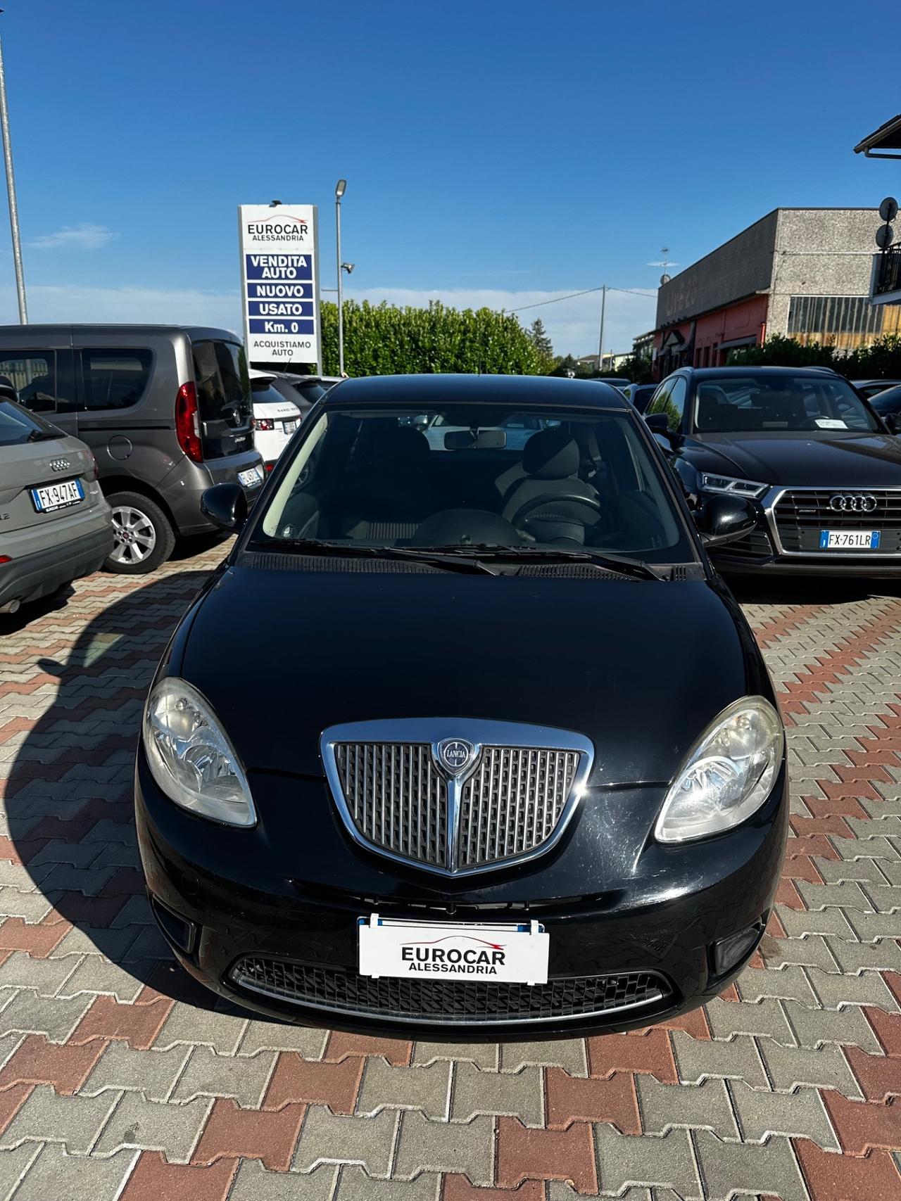 Lancia Ypsilon 1.2 69 CV 5 porte S&S Gold