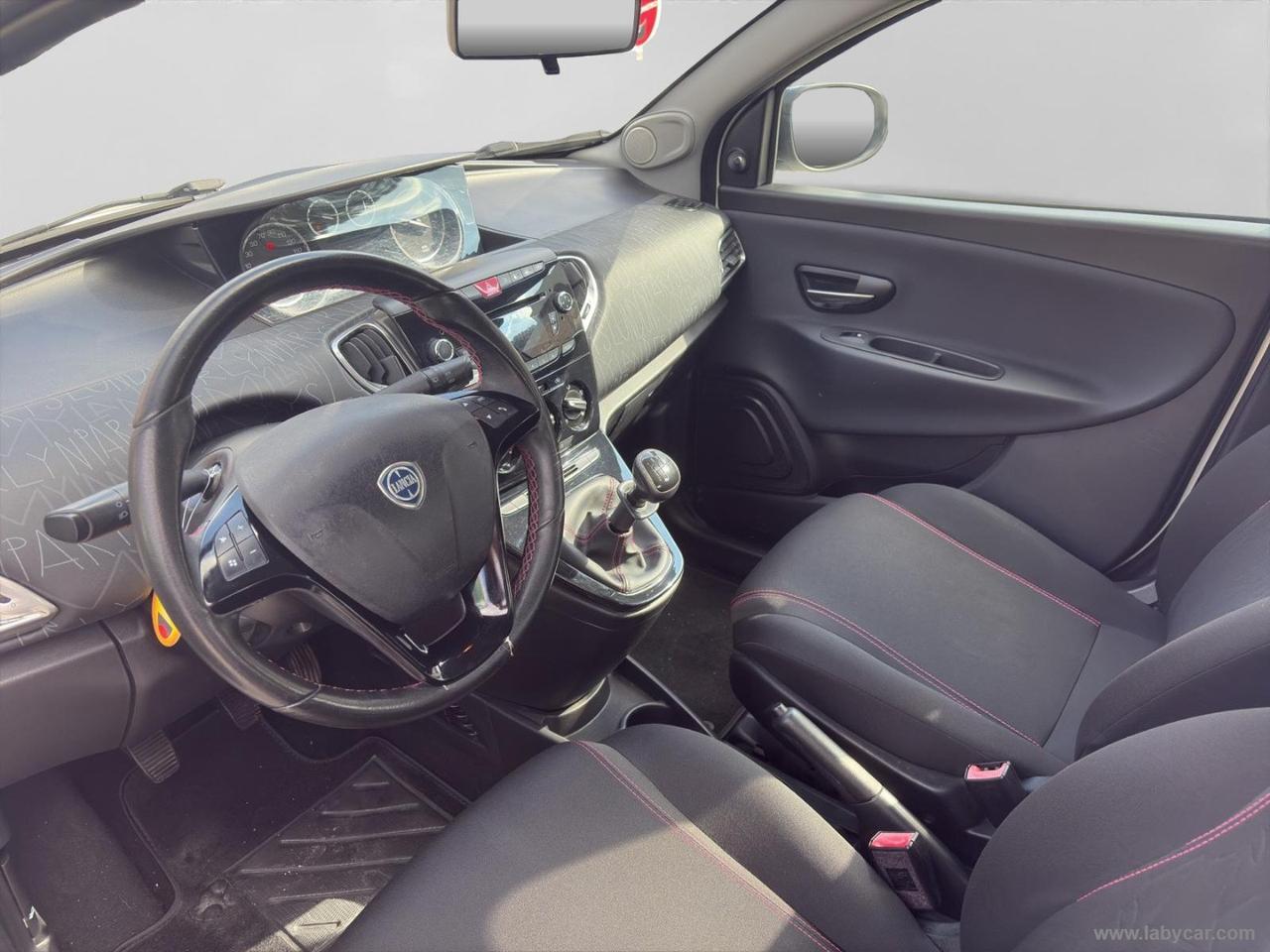 LANCIA Ypsilon 1.2 69 CV 5p. GPL Ecochic Ele. ELEFANTINO ROSA