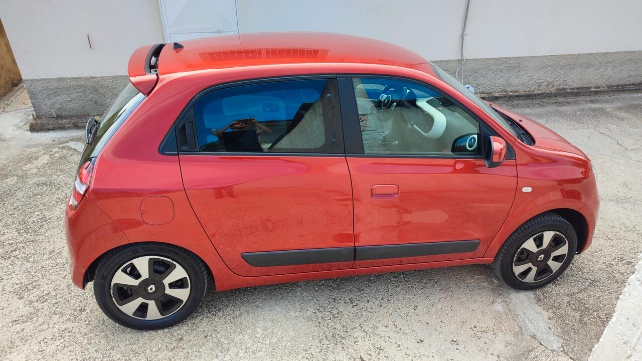 RENAULT Twingo