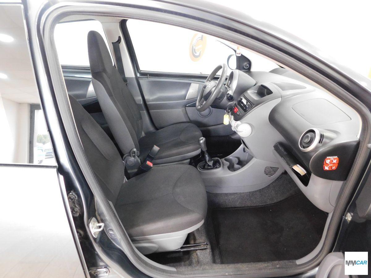 TOYOTA - Aygo - 12V VVT-i 5 porte Now