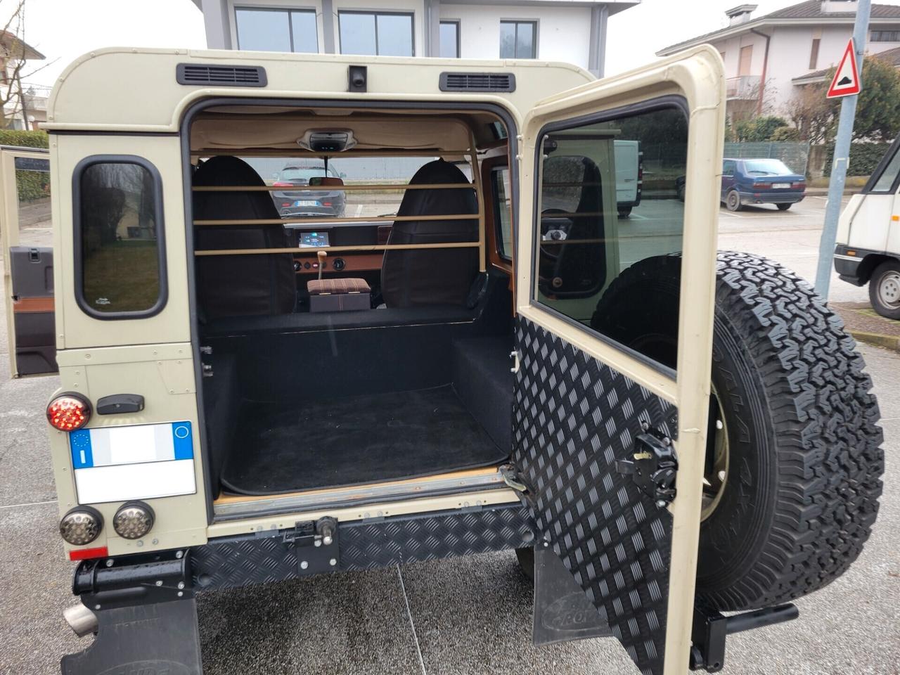 Land Rover Defender 90 turbodiesel Hard-top