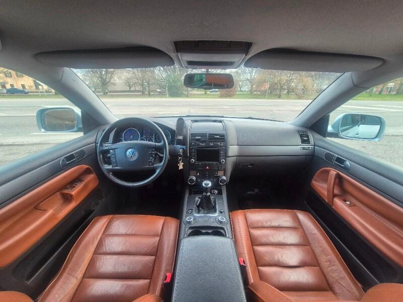 VOLKSWAGEN Touareg 2.5 R5 TDI