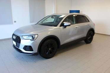 Audi Q3 35 TDI S tronic Business