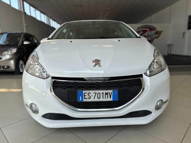 PEUGEOT 208 1.4 8V e-HDi 68CV S&S robot. 5p. Active