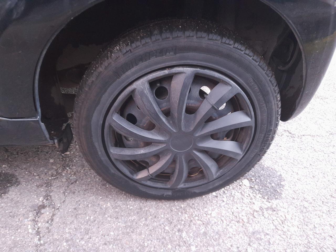 Peugeot 107 1.0 68CV 5p. Sweet Years