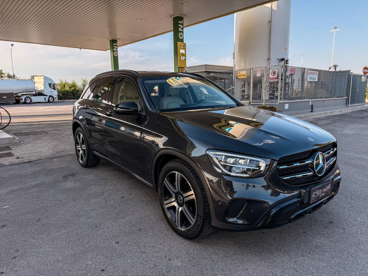 Mercedes-benz GLC 300 d 4Matic Sport TOTAL BLACK
