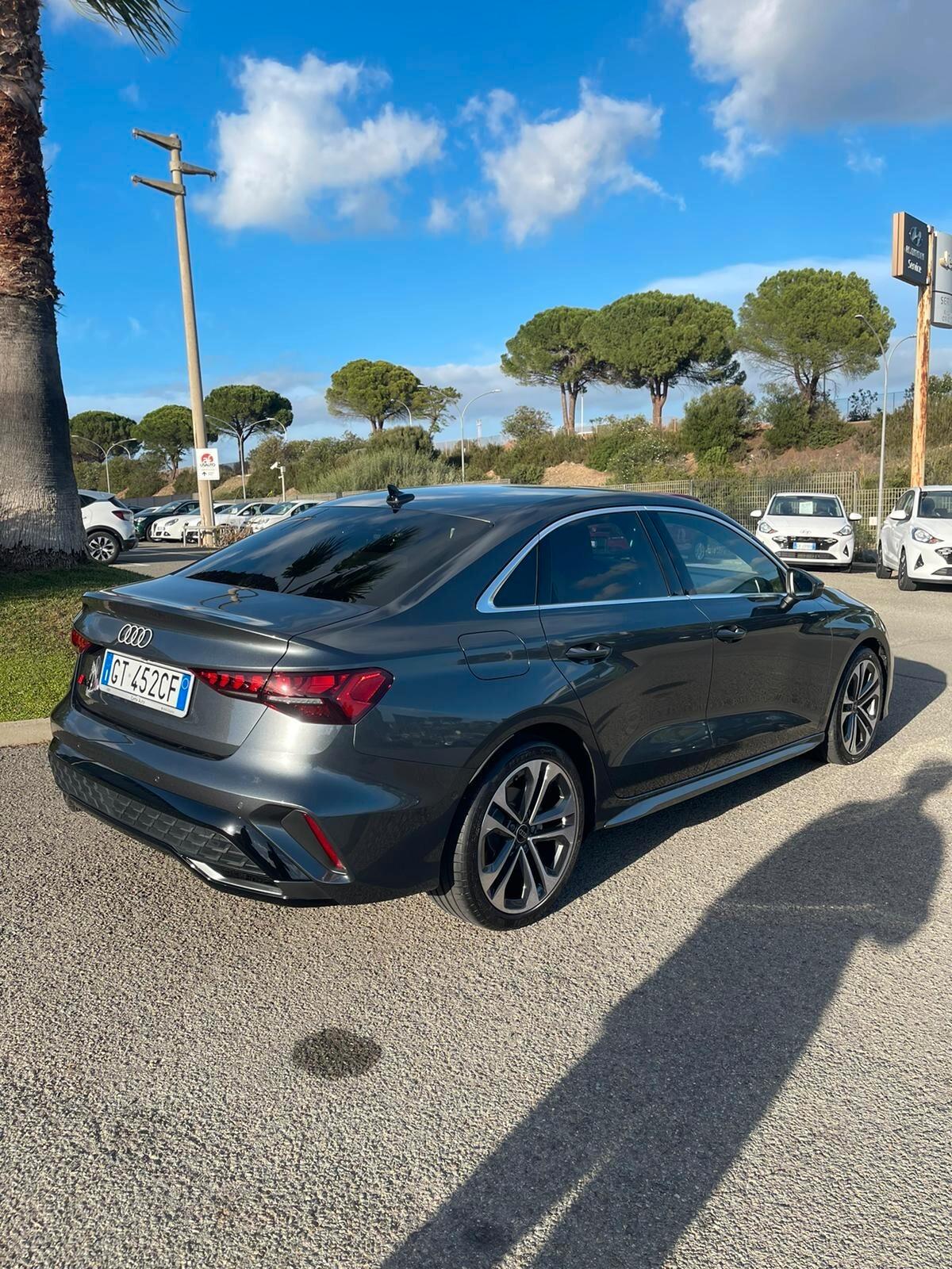 Audi A3 Sedan 35 TDI S tronic line edition