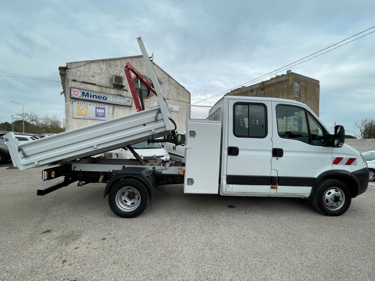 Iveco Daily DOPPIA CABINA RIBALTABILE 7 POSTI GRUETTA