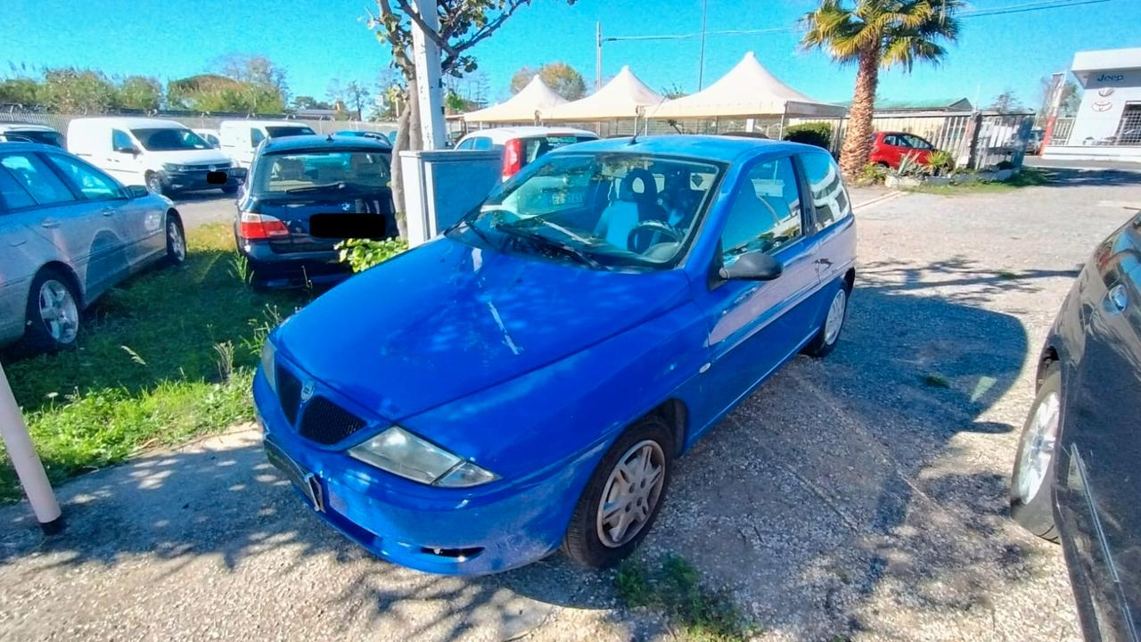 Lancia Y 1.2i Elefantino Blu