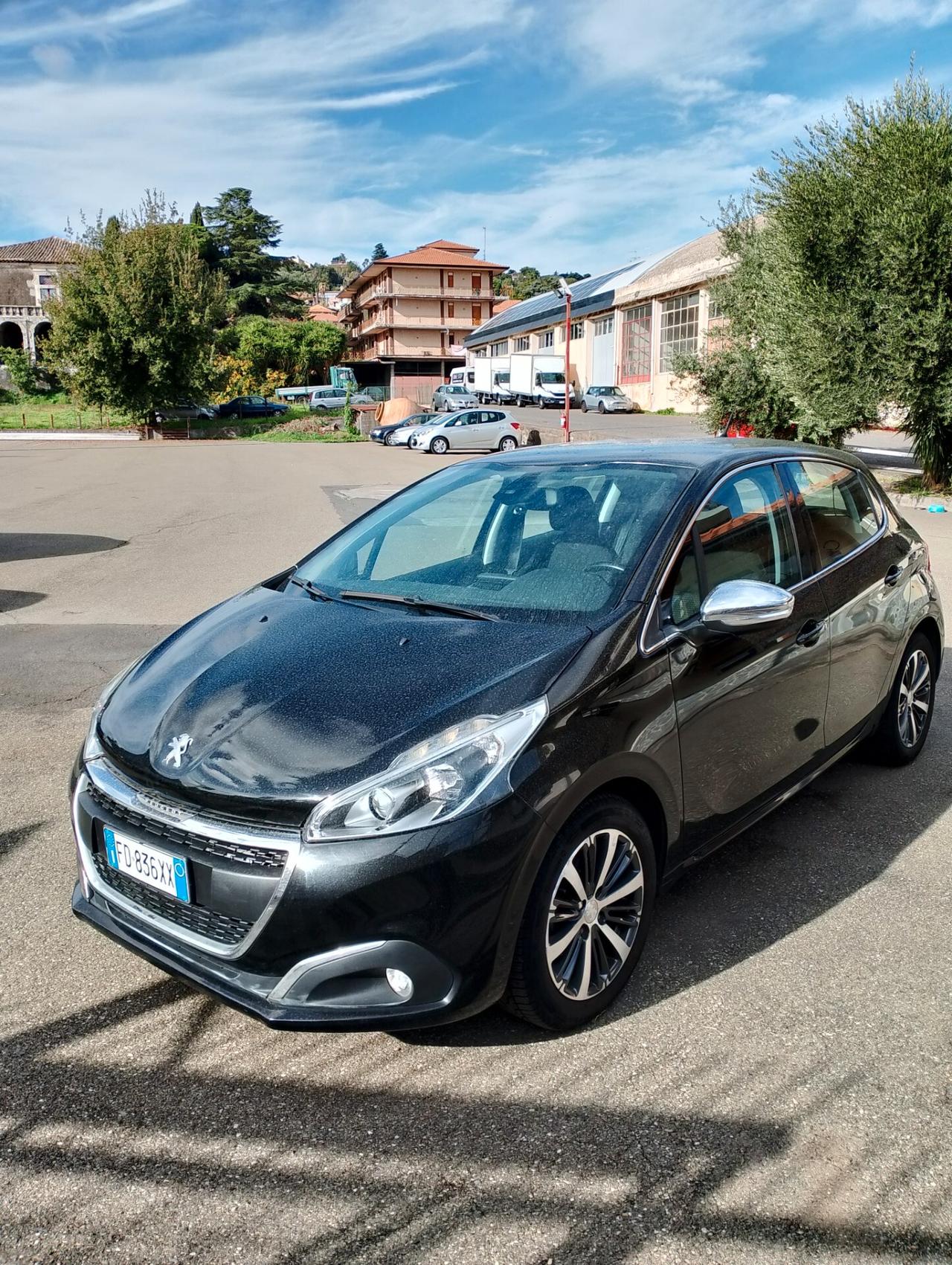 Peugeot 208 BlueHDi 75 5 porte Allure