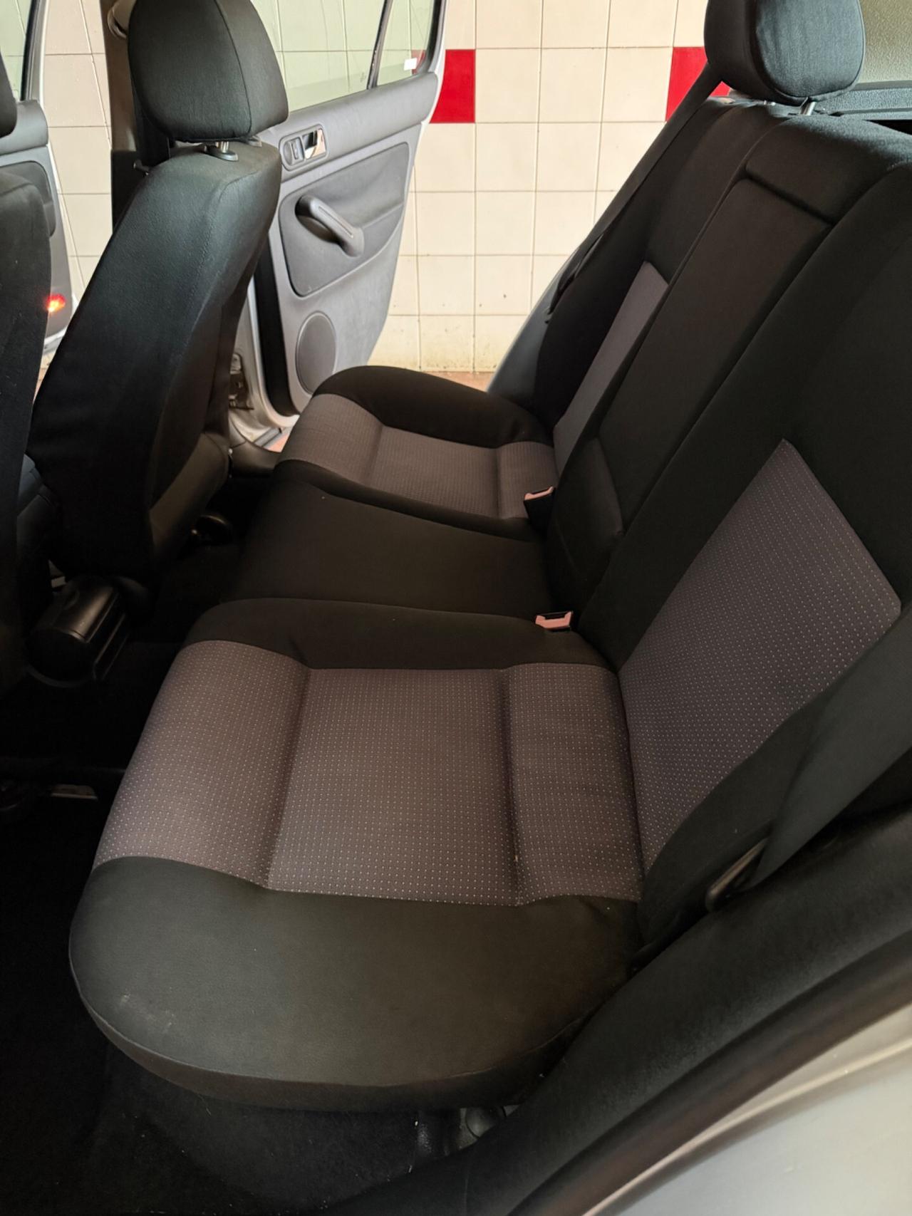 Volkswagen Golf 1.9 TDI/101 CV cat 3p. Comfortline