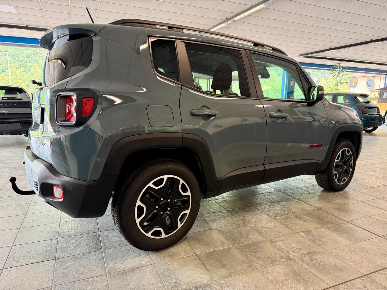 Jeep Renegade 2.0 Mjt 170CV 4WD Trailhawk Cambio automatico