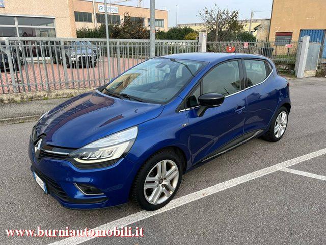 RENAULT Clio TCe 12V 75 CV 5 porte Moschino Intens