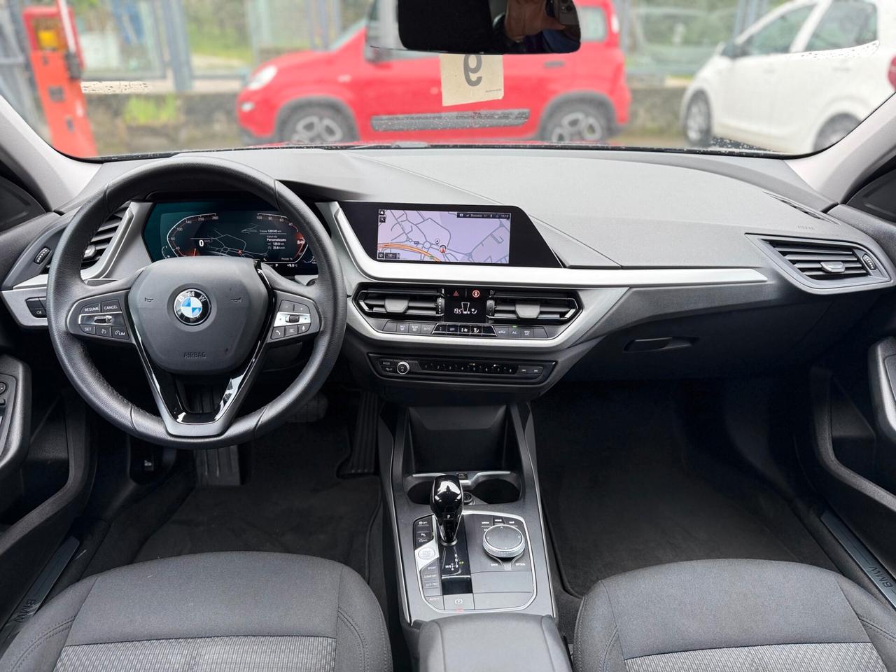 Bmw 116 116d 5p. Business Advantage