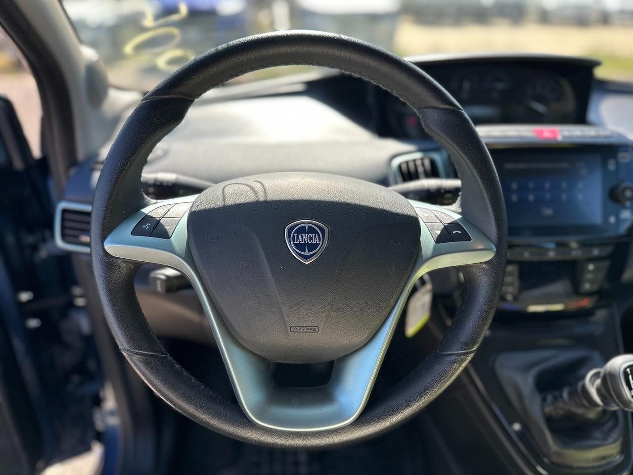 LANCIA Ypsilon III 2021 - Ypsilon 1.0 firefly hybrid Platino s&s 70cv