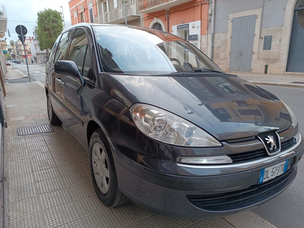 Peugeot 807 2.0 HDi 136 CV autocarro 5 POSTI full