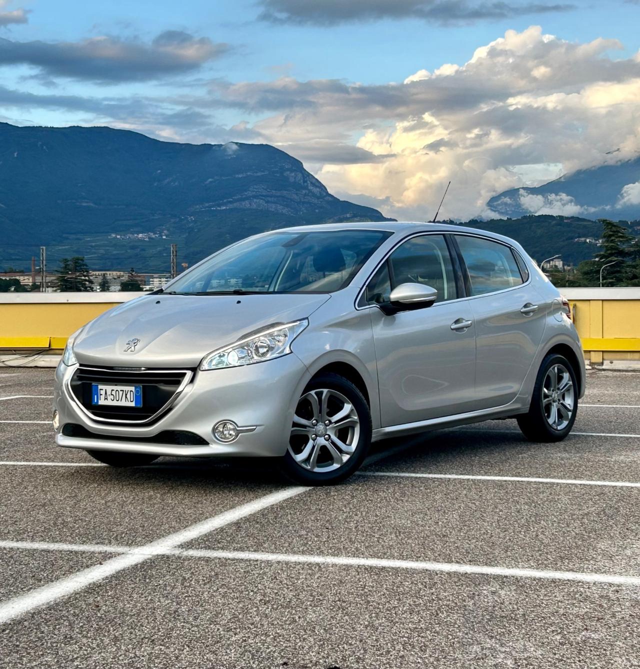 Peugeot 208 BlueHDi 5p Allure Neopatentati 2015