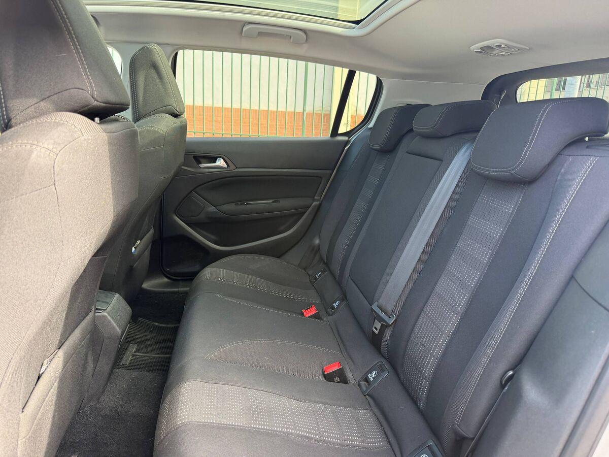 Peugeot 308 1.2 puretech t Allure s&s 130cv eat6