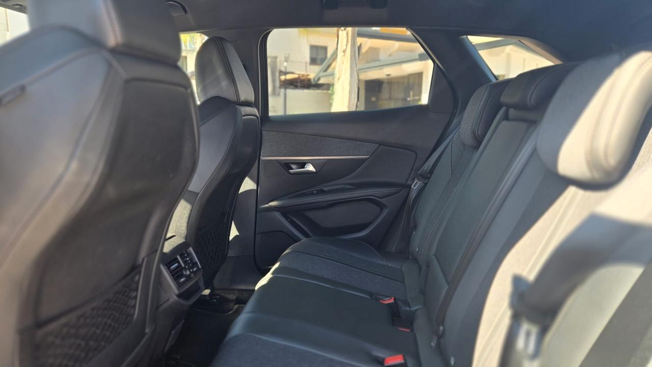 Peugeot 3008 1.5 bluehdi 131CV GT Line Uff Italy Led Navi USB