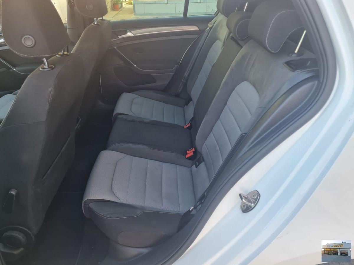 VOLKSWAGEN Golf R-Line-Euro 6B-Neopatentati