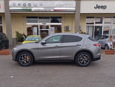 Alfa Romeo Stelvio Q4 2.2 Turbodiesel 210 cv automatico