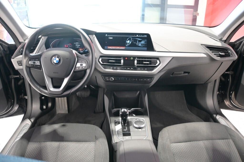 BMW 218i GRAN COUPE 136CV STEPTRONIC BUSINESS ADVANTAGE ( FARI LED - BMW DIGITAL COCKPIT - CRUISE - NAVI - MIRROR - PARK ASSISTANT - TELECAMERA POST. )