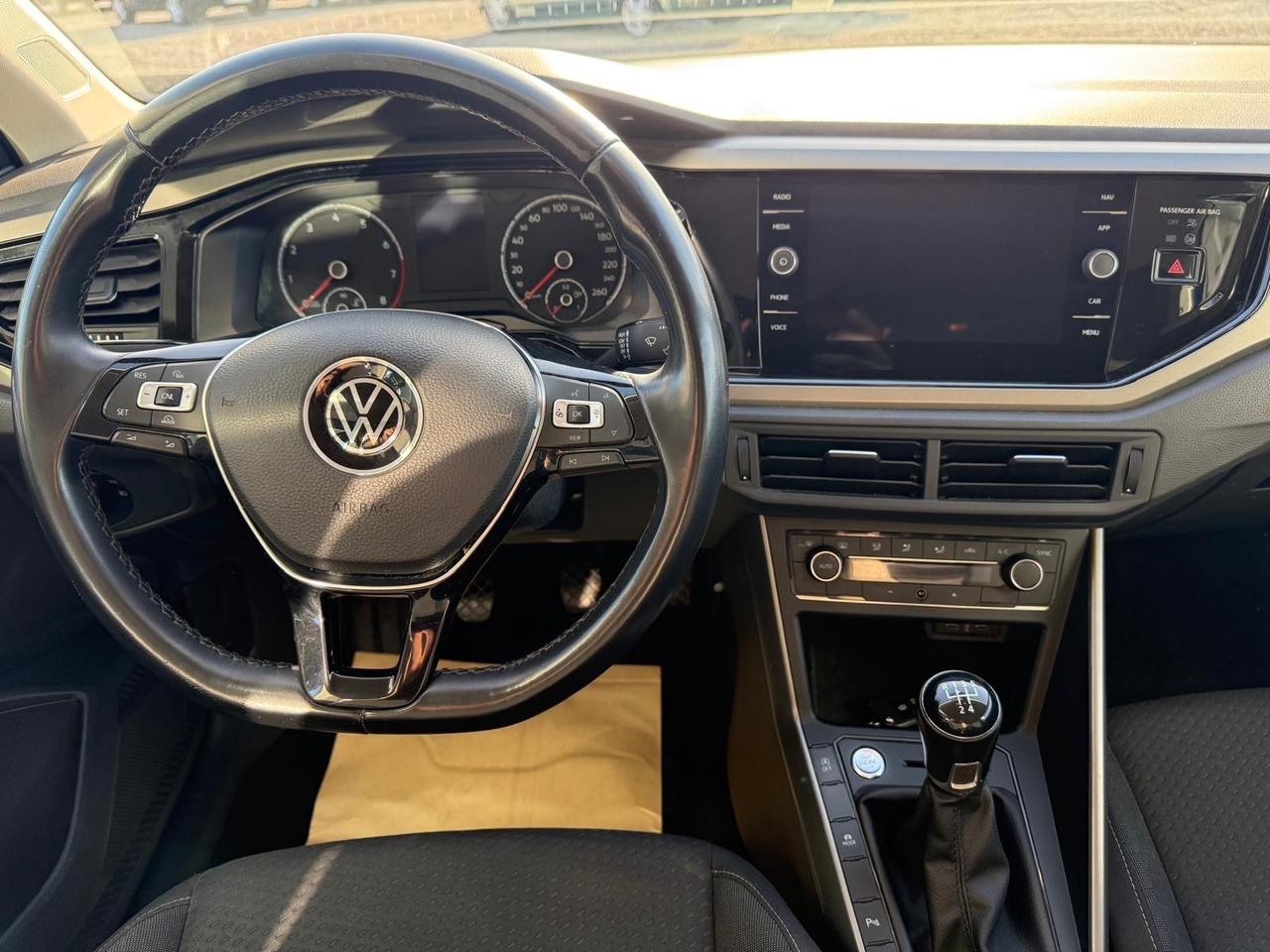 Volkswagen Polo 1.0 TSI DSG R-Line