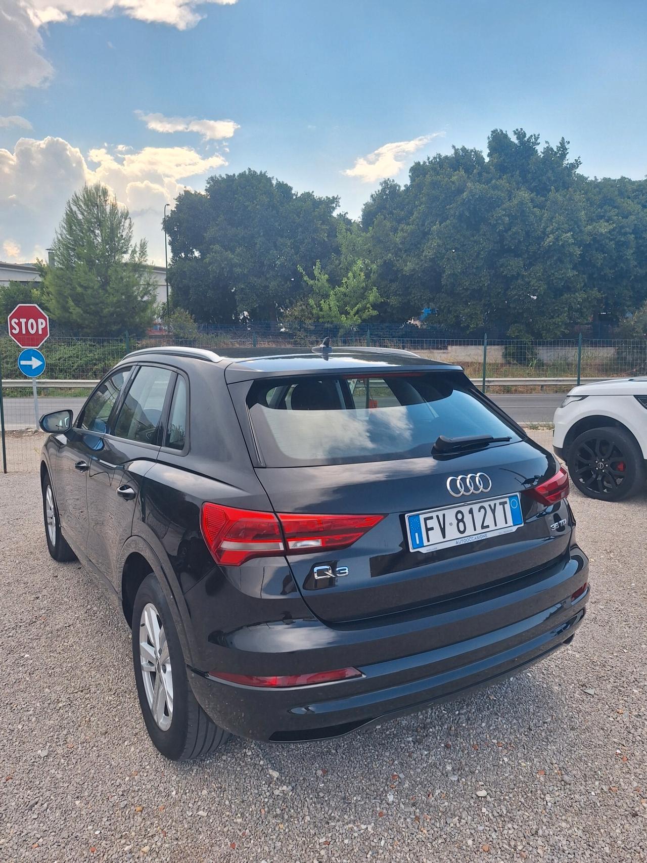 Audi Q3 2.0 TDI 150 CV Business