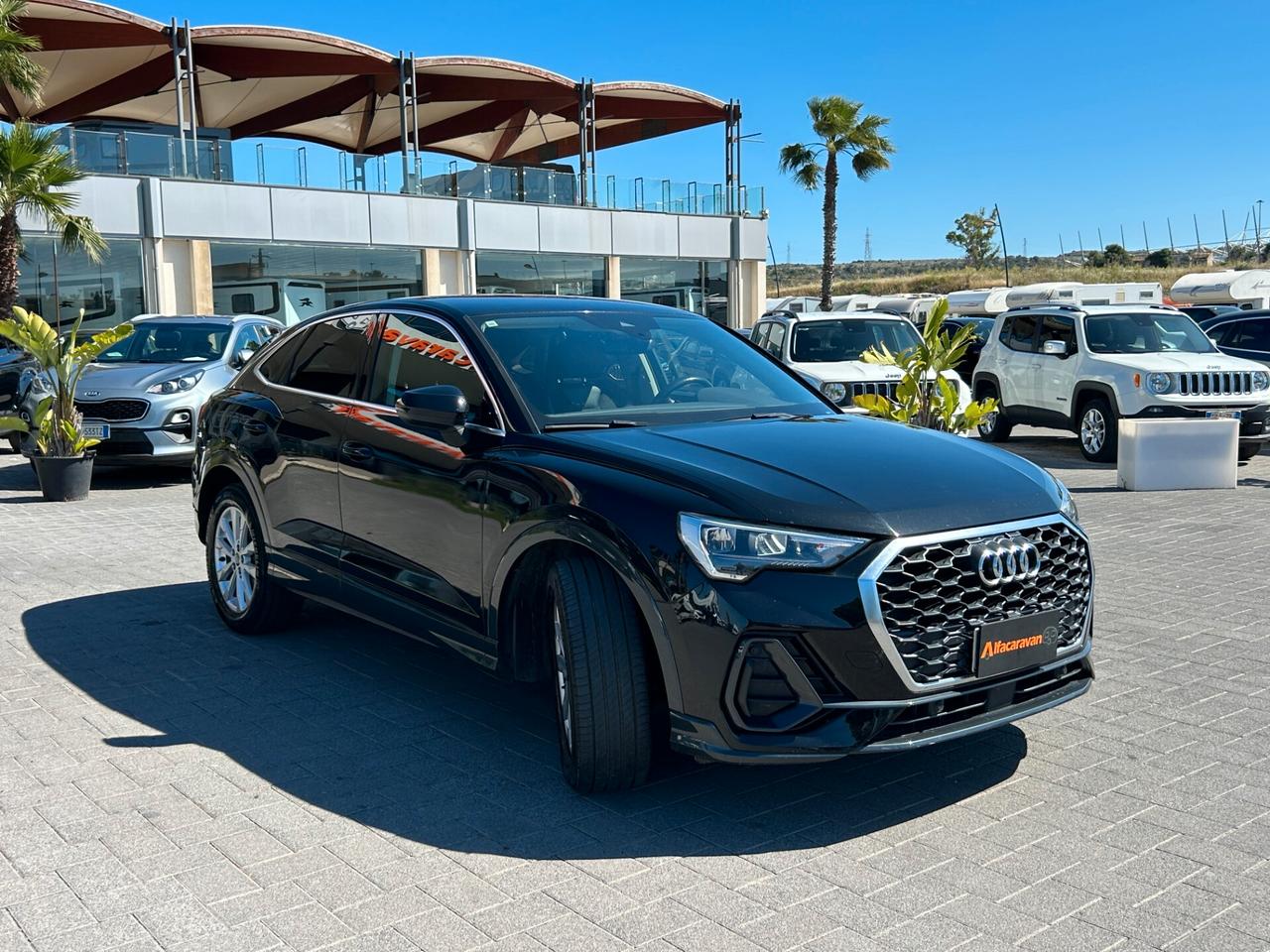 Audi Q3 Sportback 35 2.0 tdi s-tronic