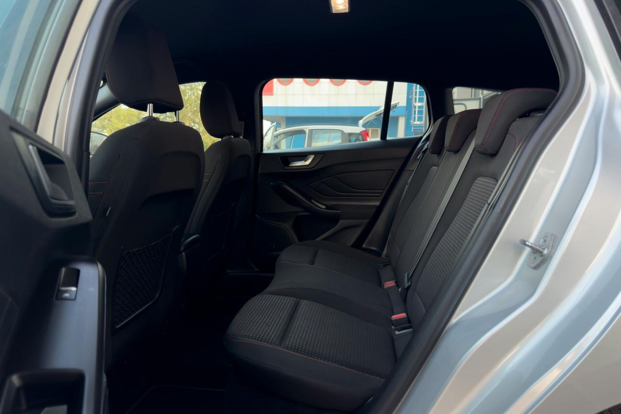 Ford Focus EcoBoost Hybrid 125 CV ST-Line