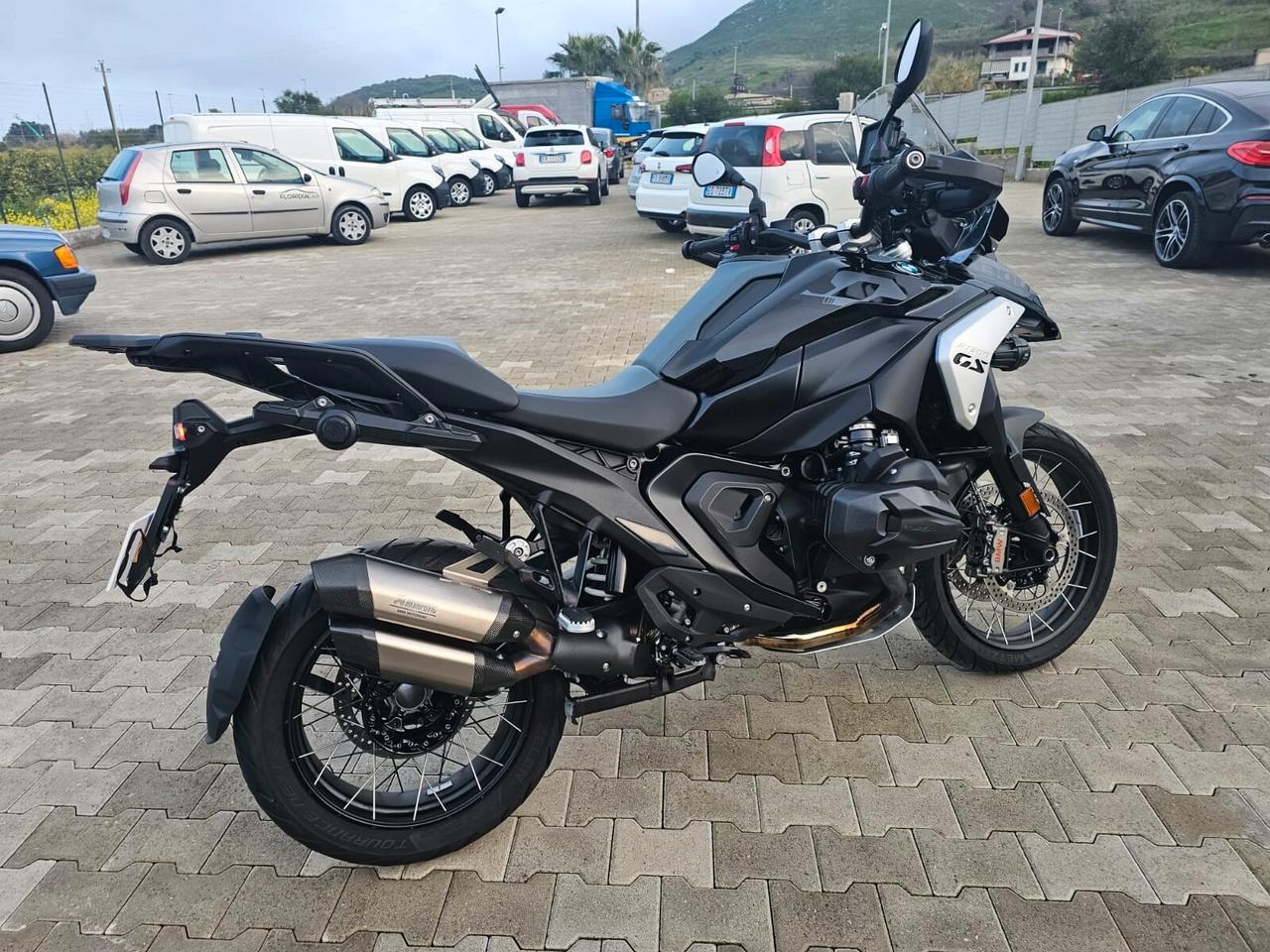 BMW R 1300 GS TRIPLE BLACK AKRAPOVIC 03/2024