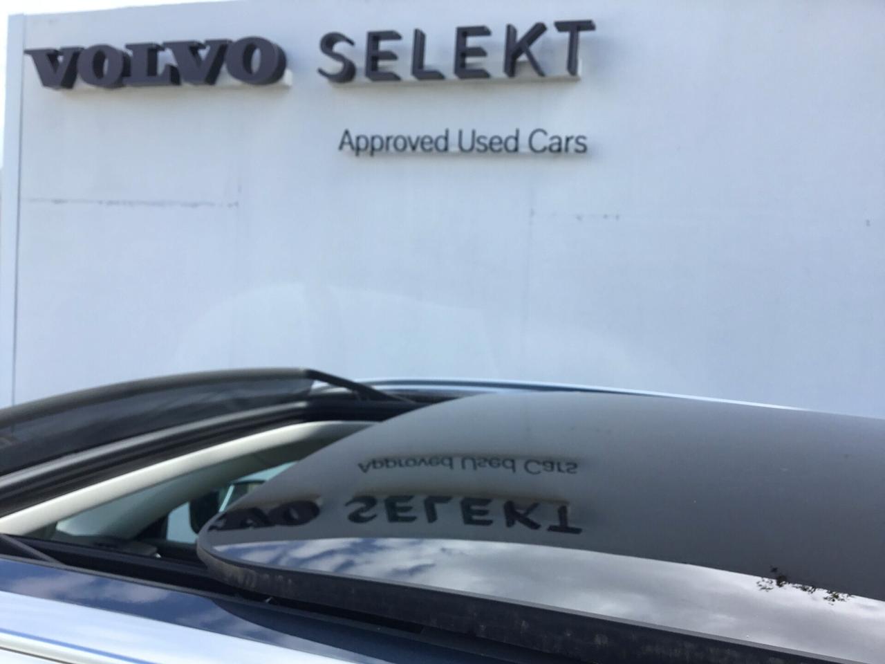 Volvo XC60 B4 (d) AWD Geartronic Inscription