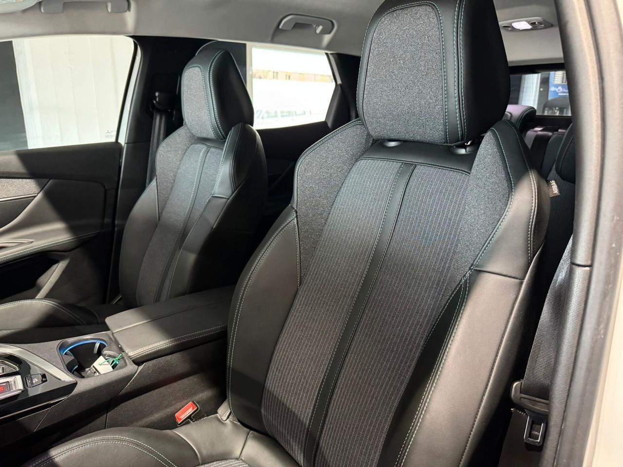 Peugeot 3008 BlueHDi 130 S&S EAT8 Allure Pack