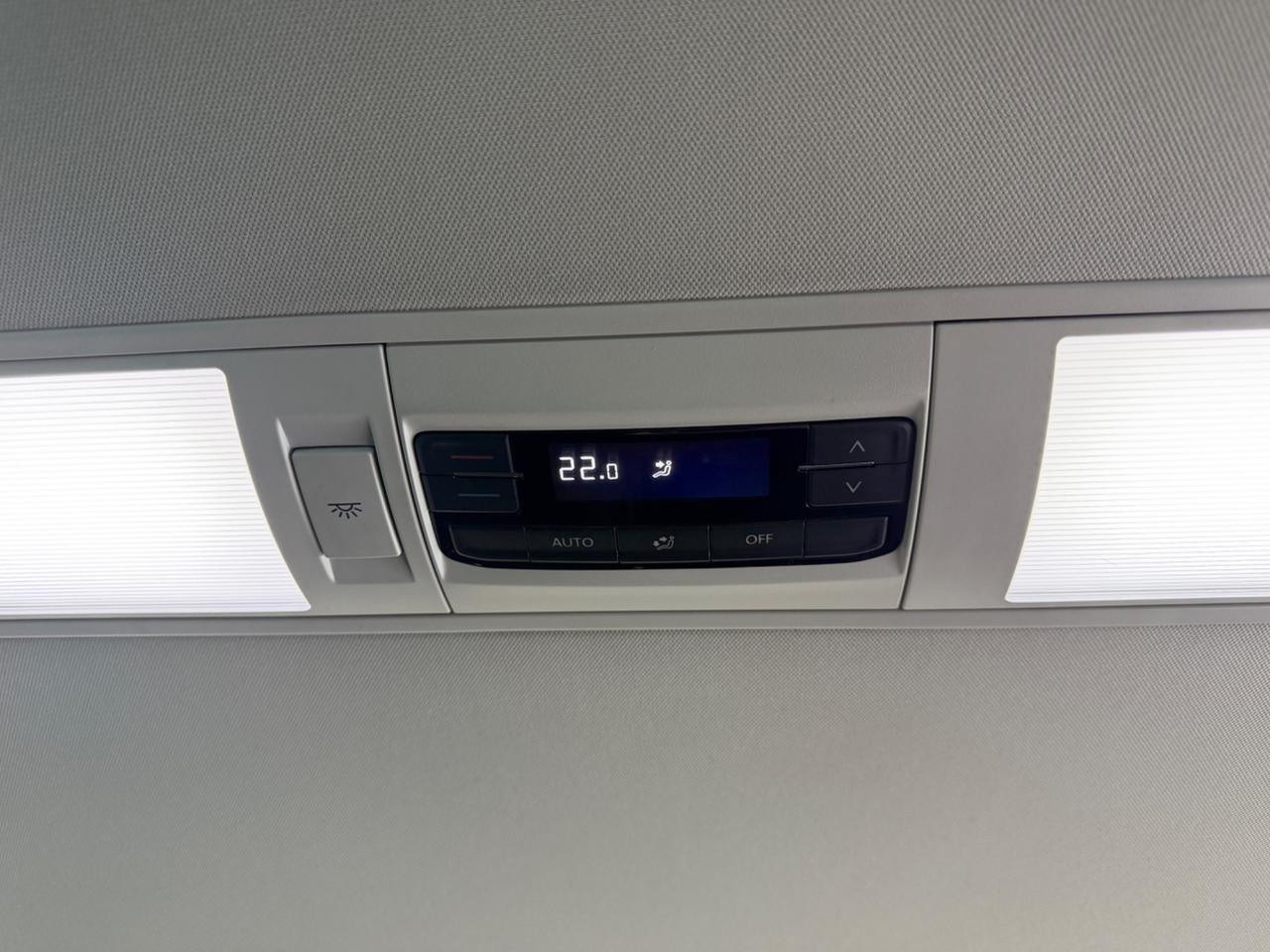 Volkswagen Caravelle 2.0 TDI 110CV PC Trendline 9 posti