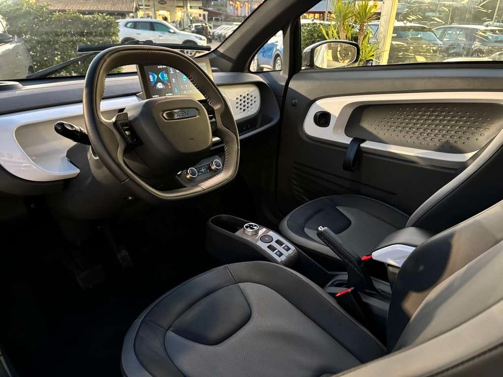 Xev Yoyo Pro 2025 / KM 6.000 IVA ESPOSTA Tua a solo 129 Euro al mese AUTO AZIENDALE