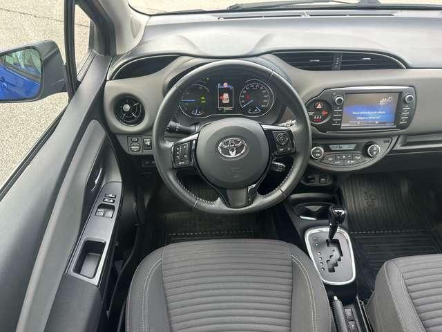Toyota Yaris Yaris 5p 1.5hybrid 16V Business Automatica 5p E6C