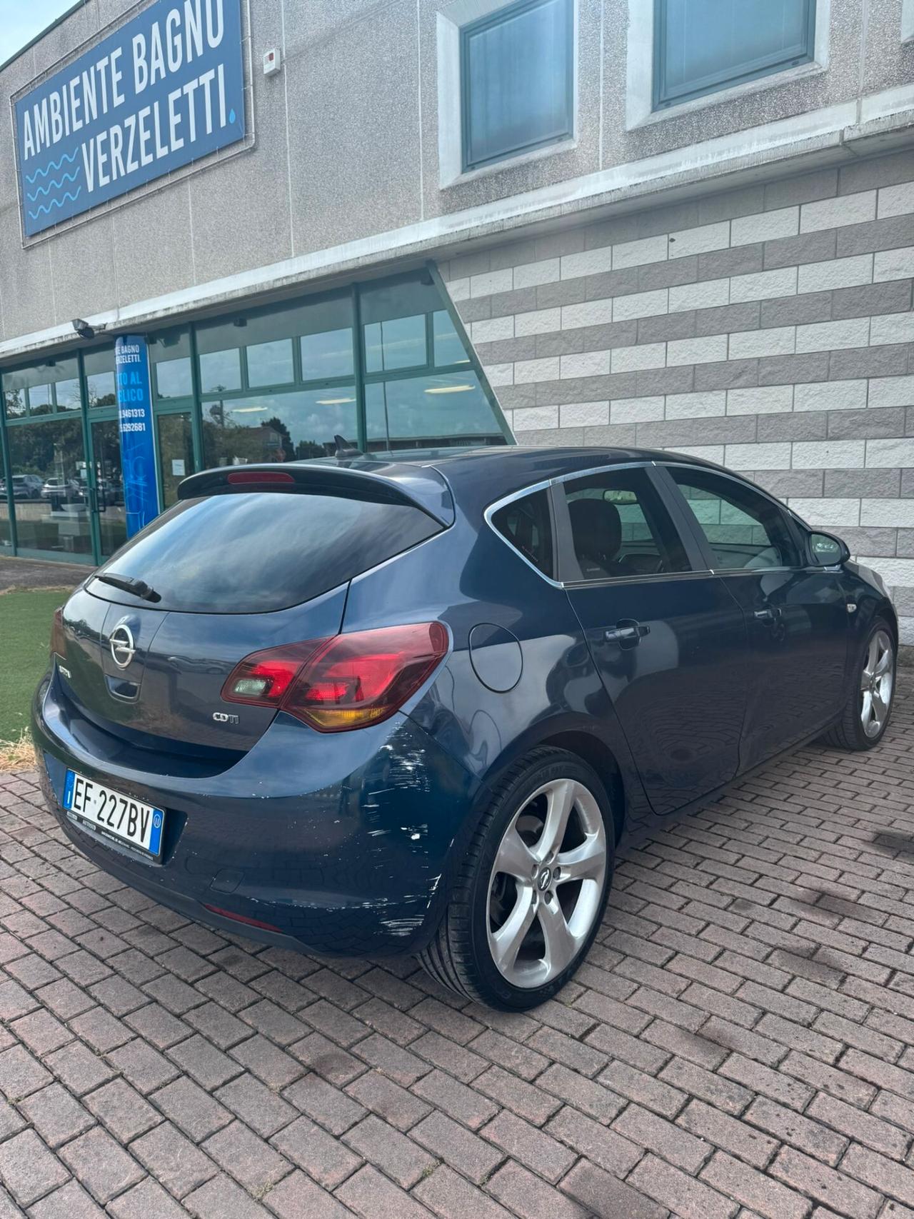 Opel Astra 1.7 CDTI 110CV 5 porte Cosmo