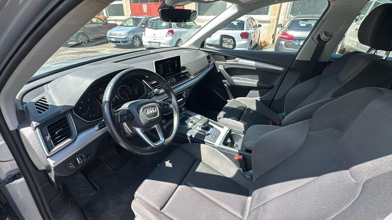 Audi Q5 2.0 TDI 150 CV Business