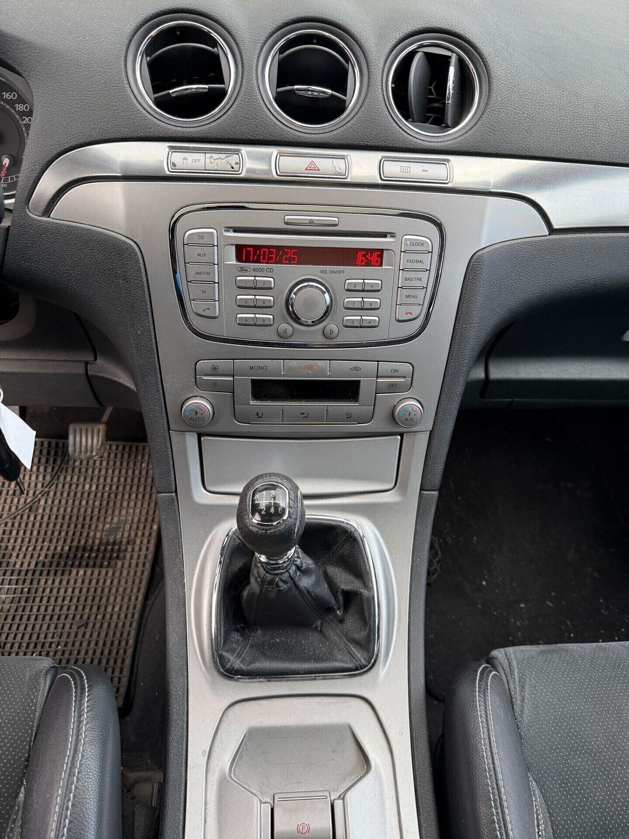 Ford S-Max 2.0 TDCi 140CV Titanium
