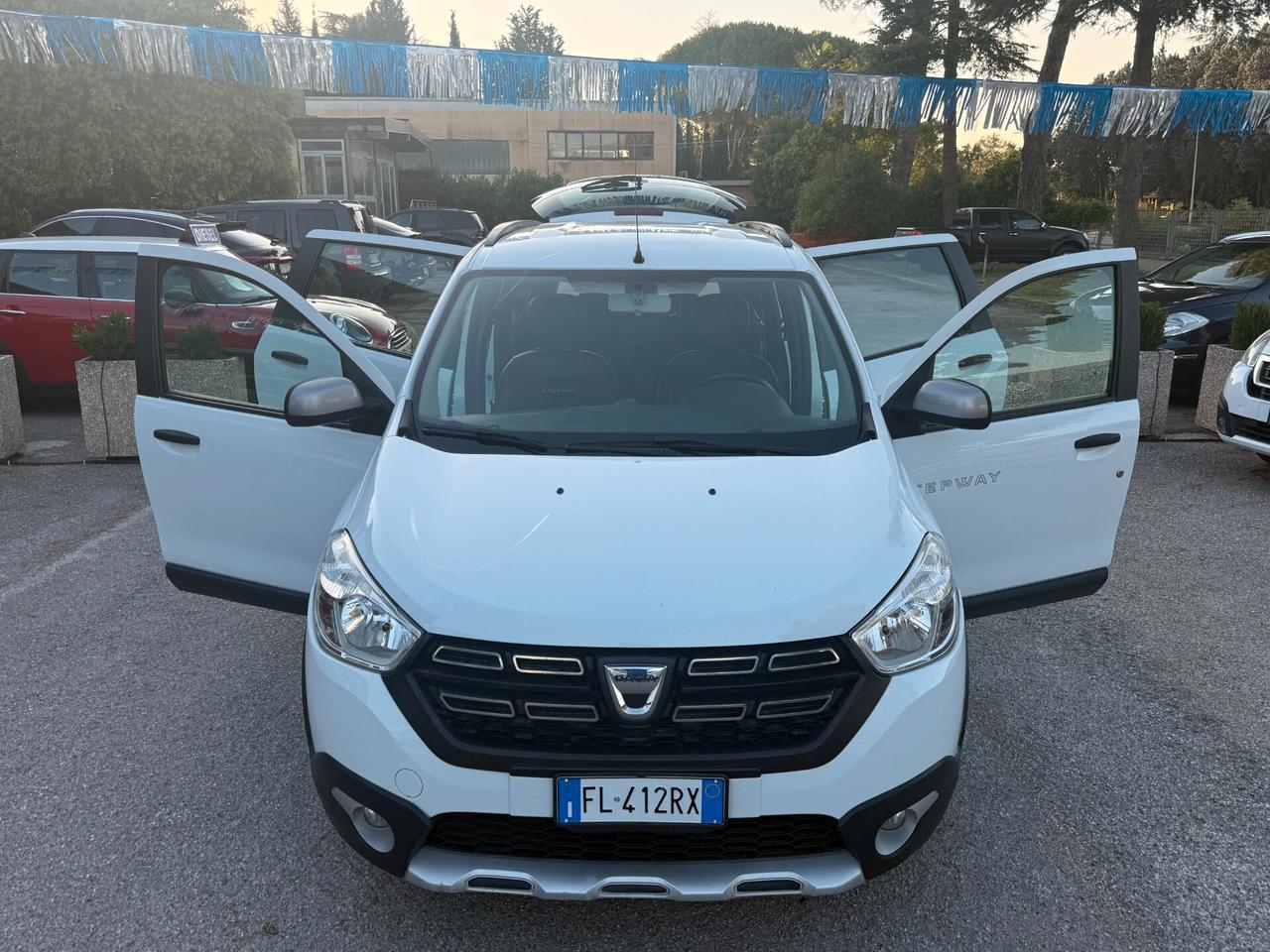 "UNICA" Dacia Lodgy 1.6 100CV GPL 7 posti
